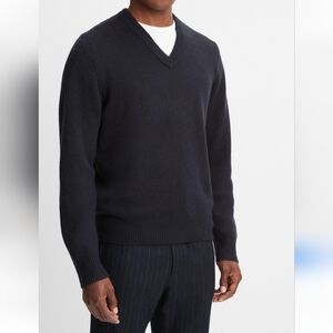 Vince Men's V-neck Wool sweater. XL Fall Winter Staple Piece Elevated Basic